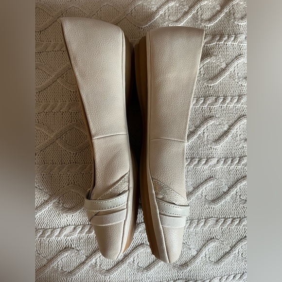 NEW! Euro Soft by Sofft Cream Color Ballet Flats Women’s Size 8.5 - Picture 9 of 16